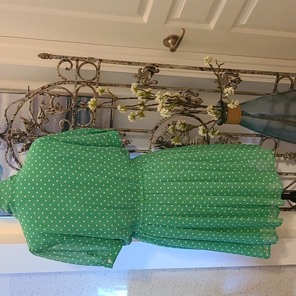 Forever 21 Essentials Green/White Polka Dot Pleated Dress size large - Picture 5 of 10
